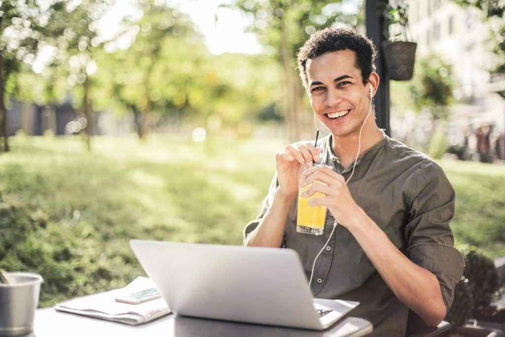 Benefits of Freelancing: How it Can Enhance Your Future Career Opportunities